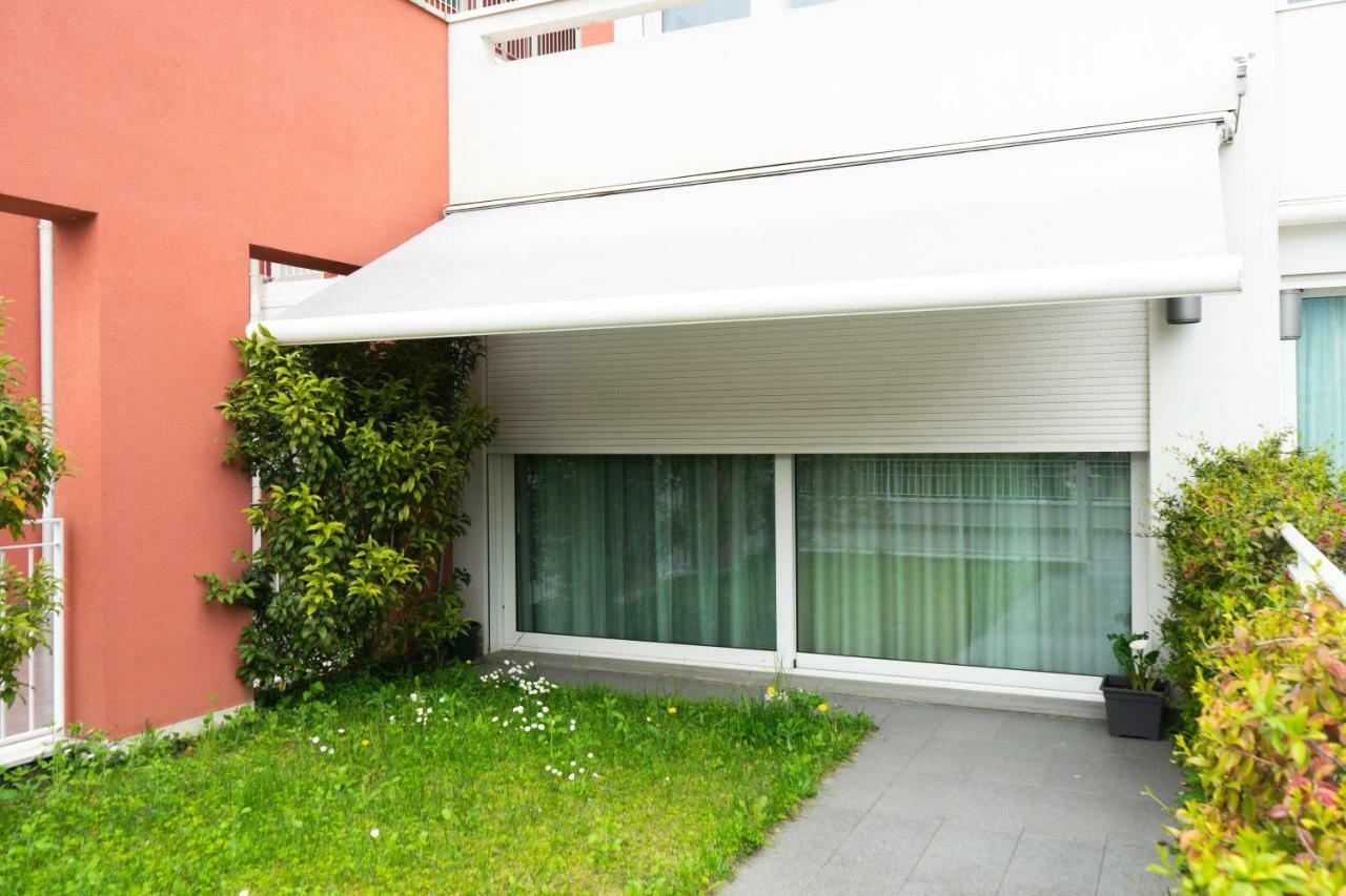 Luxury Villa Olmo Appartamento